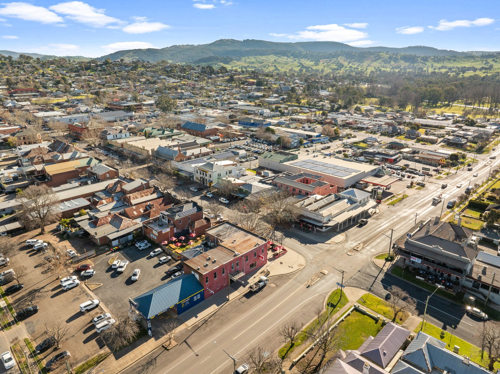 31-35 Wynyard Street TUMUT 4