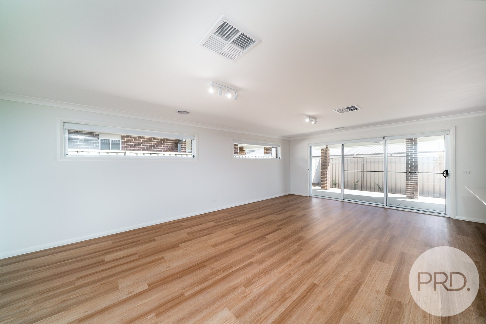 31 Ah-ket Avenue LLOYD 5