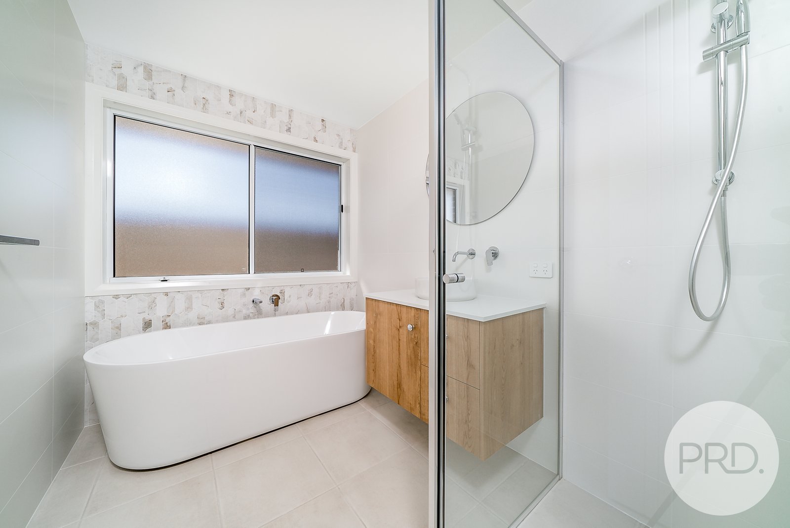 31 Ah-ket Avenue LLOYD 9