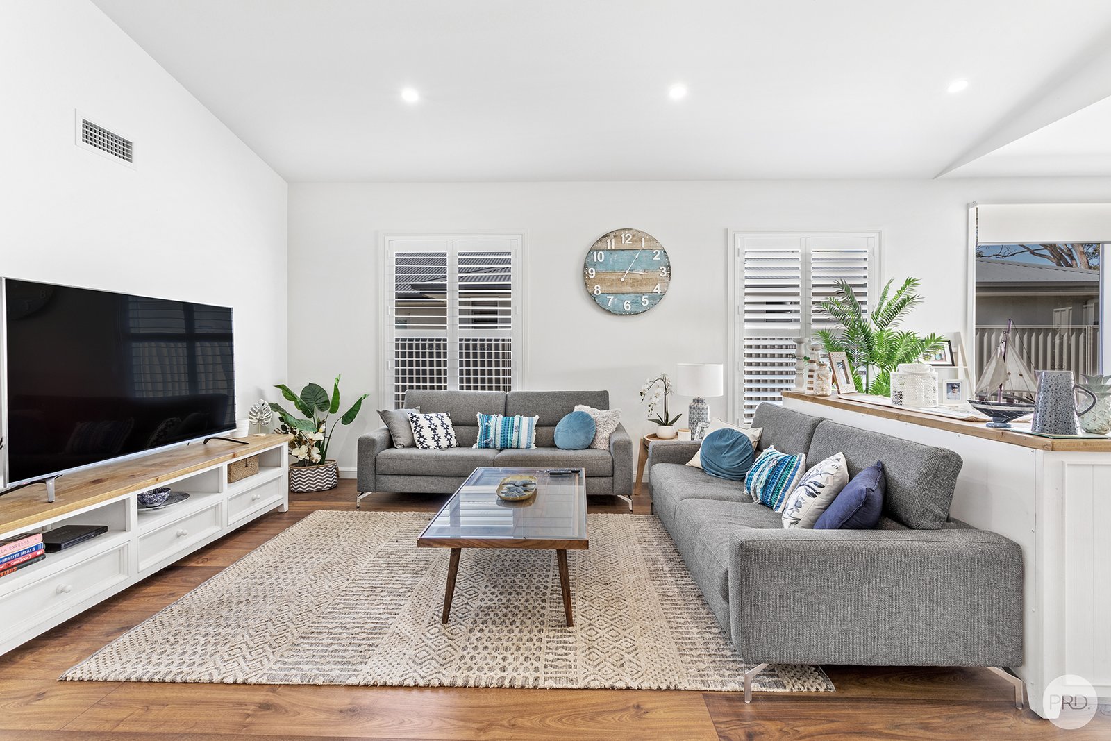 31 Albatross Avenue SALAMANDER BAY 2