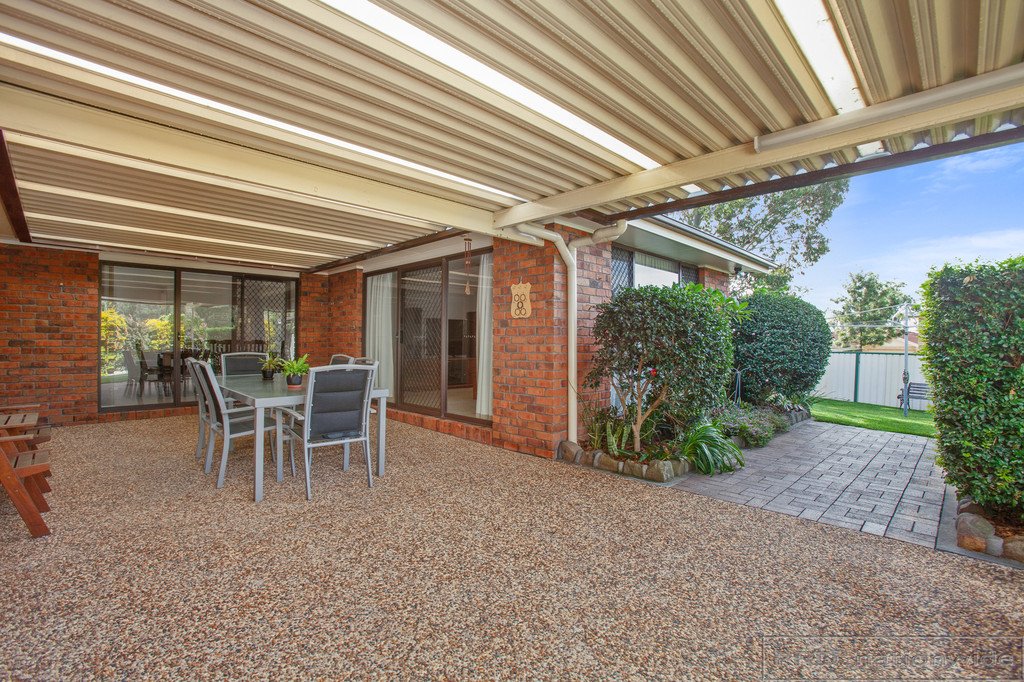 31 Arnold Crescent THORNTON 8