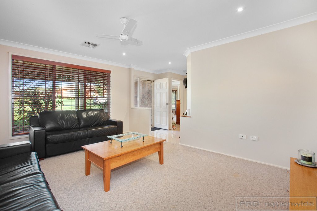 31 Arnold Crescent THORNTON 11