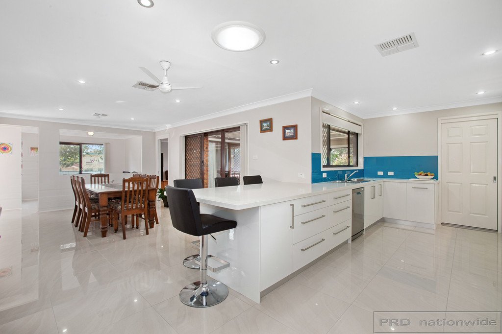 31 Arnold Crescent THORNTON 12