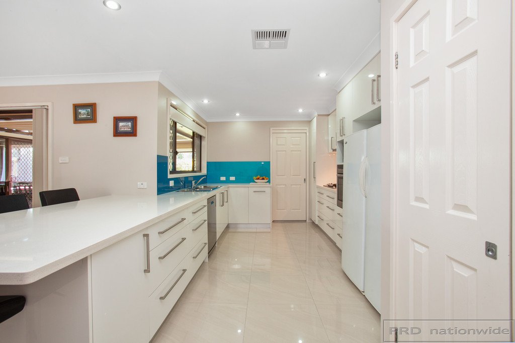 31 Arnold Crescent THORNTON 13