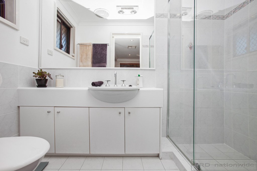 31 Arnold Crescent THORNTON 22