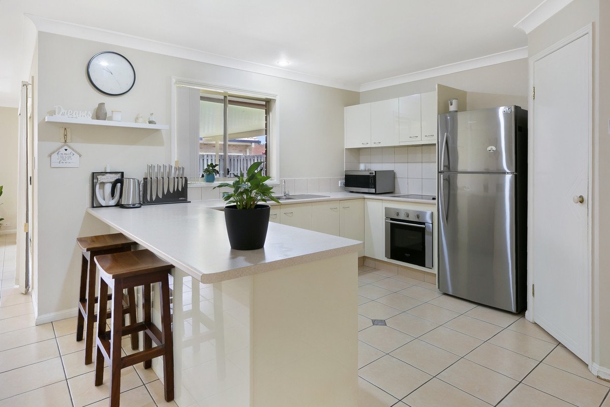 31 Baekea Drive Elanora 5