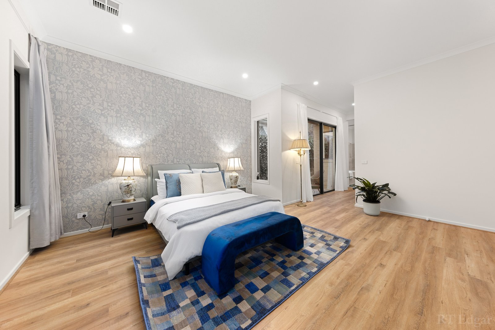 Real Estate and Property in 31 Barkly Street, Ringwood, VIC