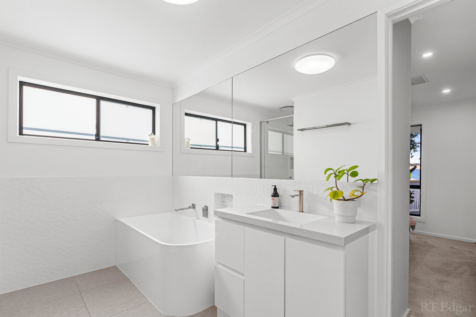 Real Estate and Property in 31 Barramundi Crescent, Ocean Grove, VIC