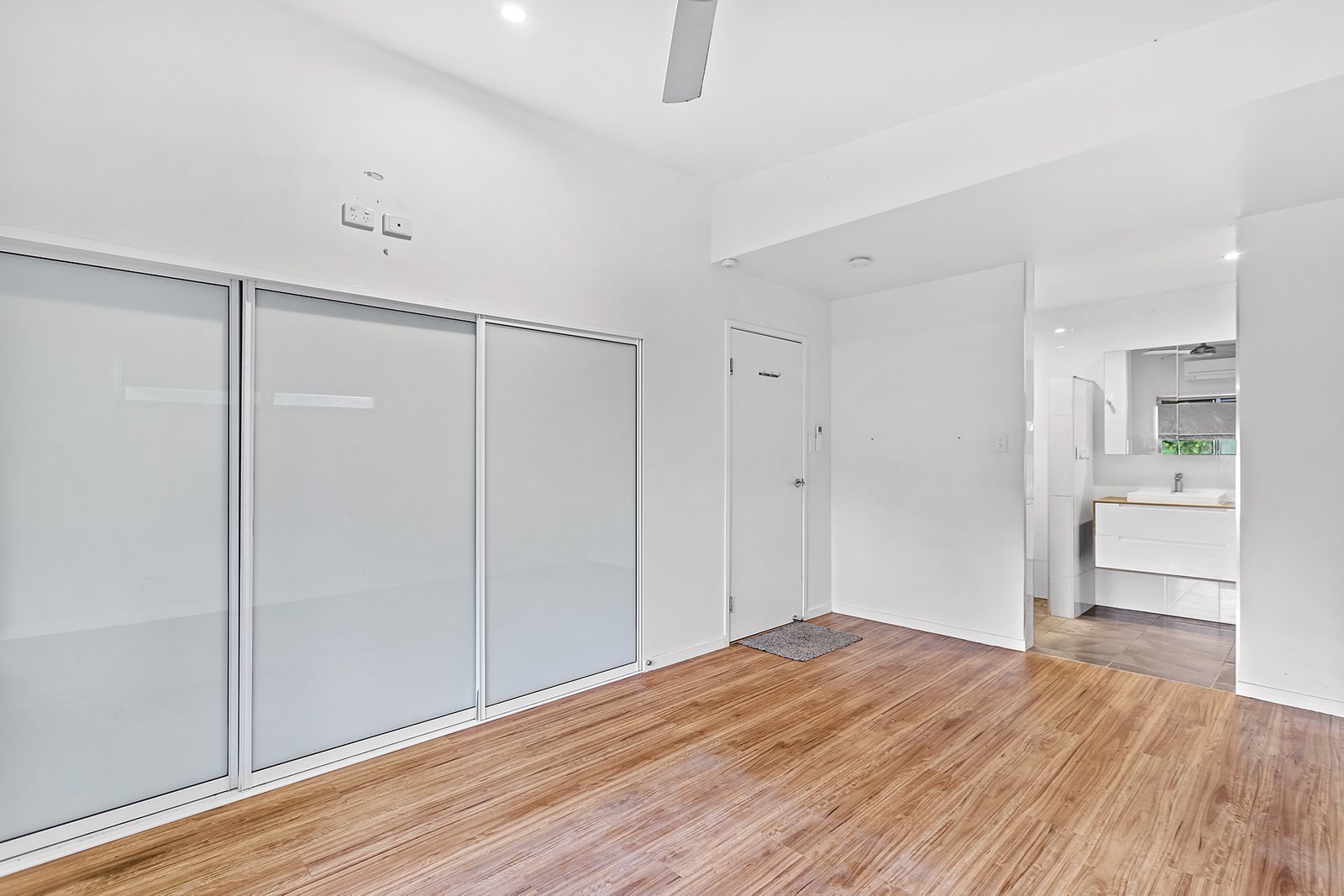 31 Black Road RIORDANVALE 6