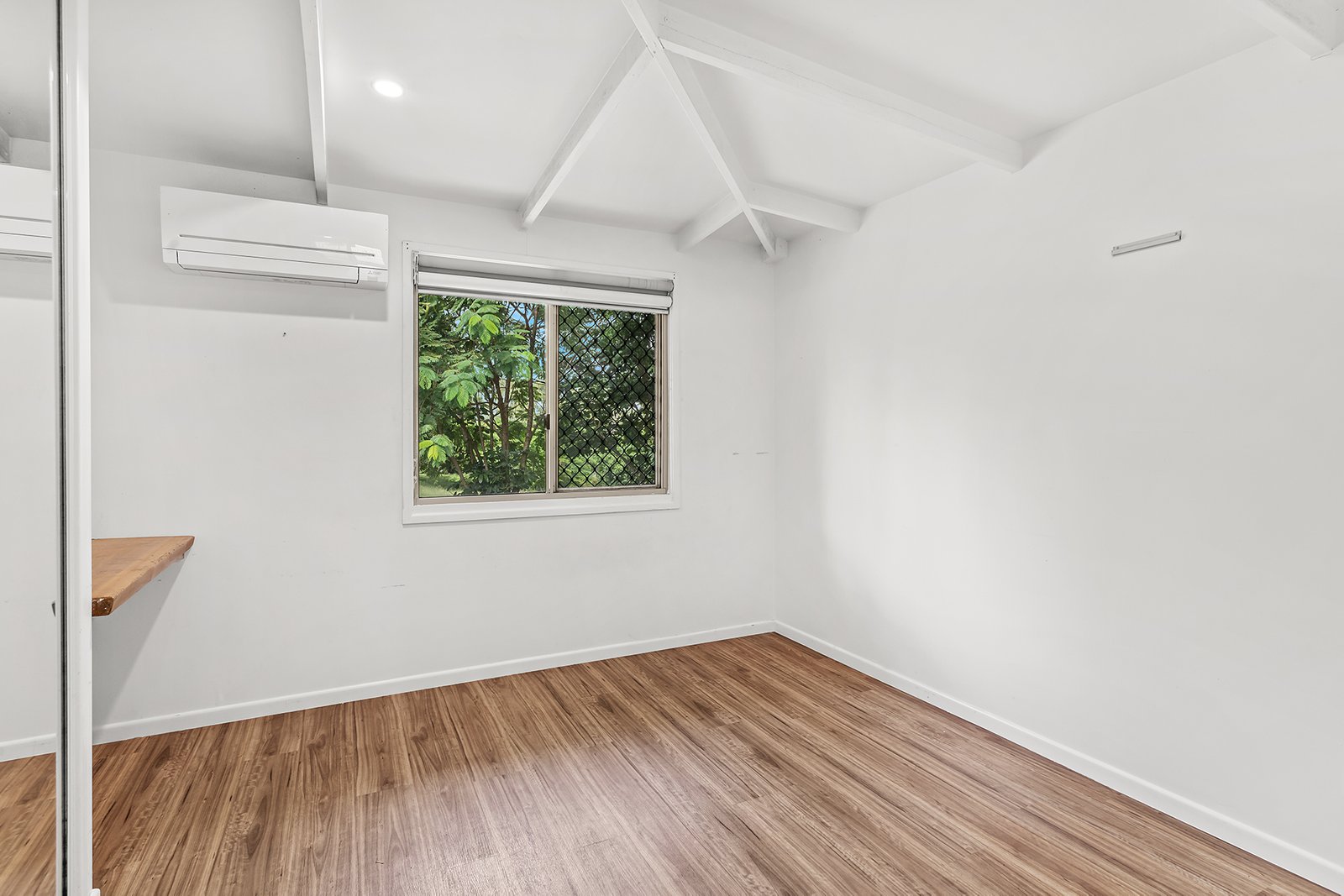 31 Black Road RIORDANVALE 8