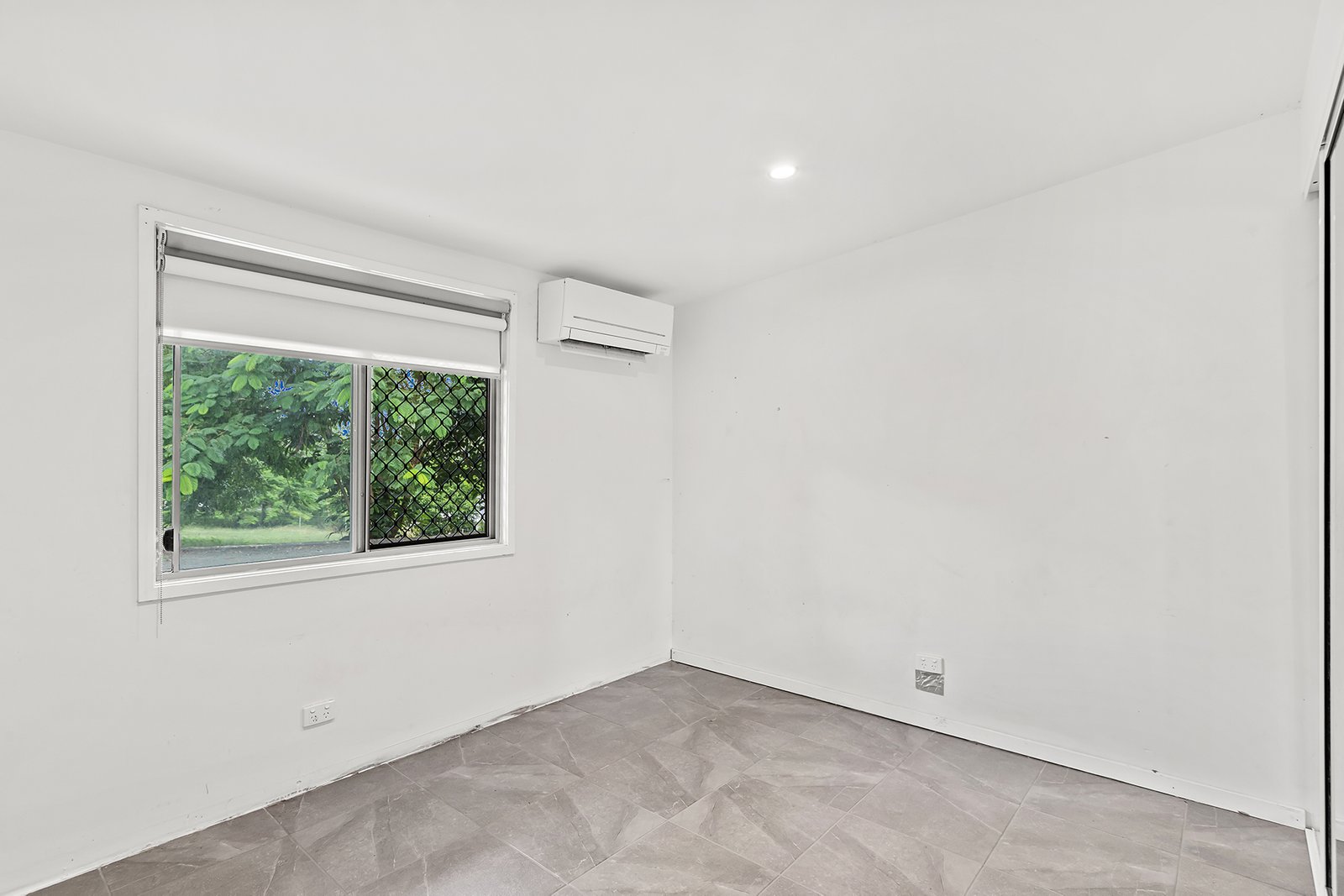 31 Black Road RIORDANVALE 9