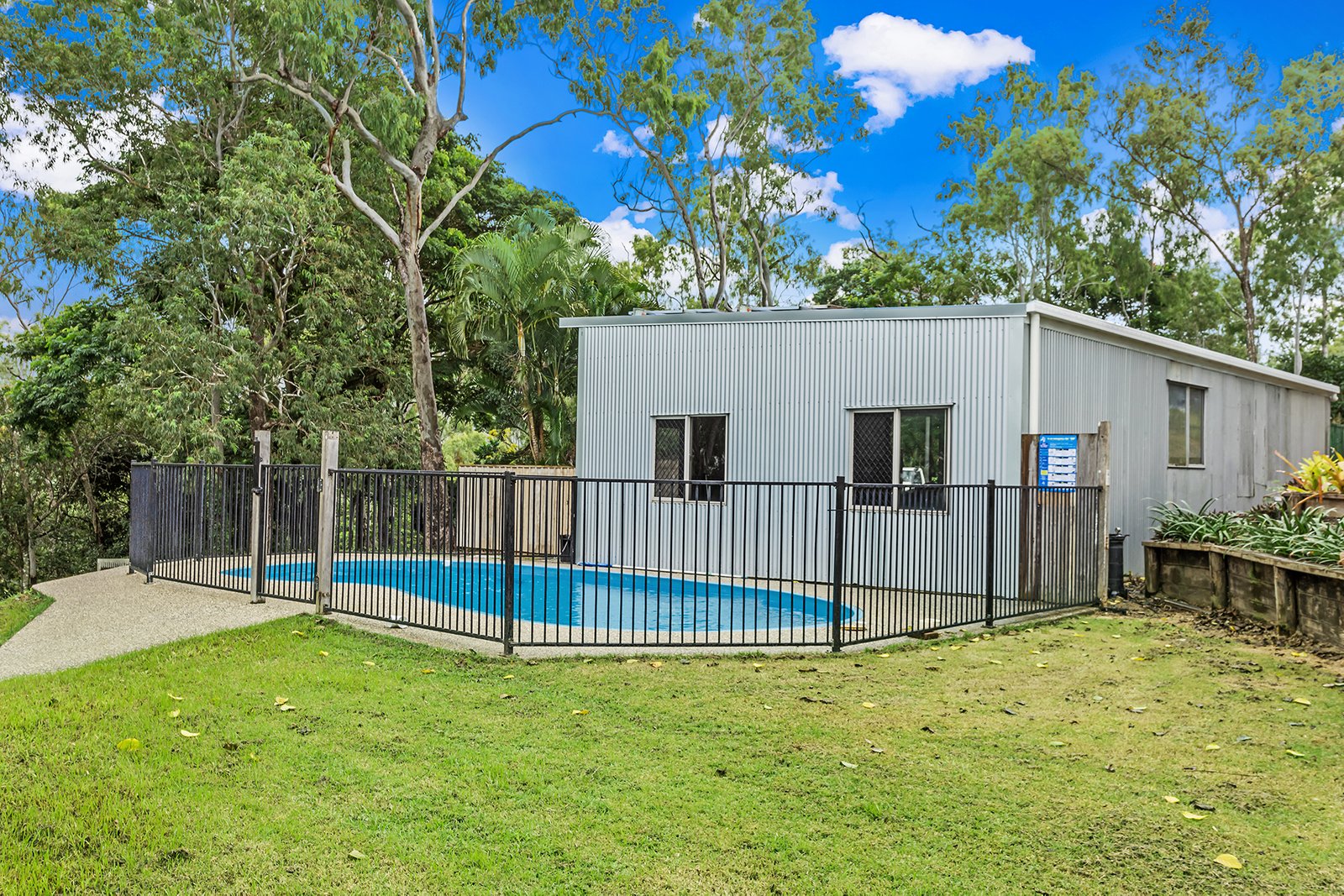 31 Black Road RIORDANVALE 12