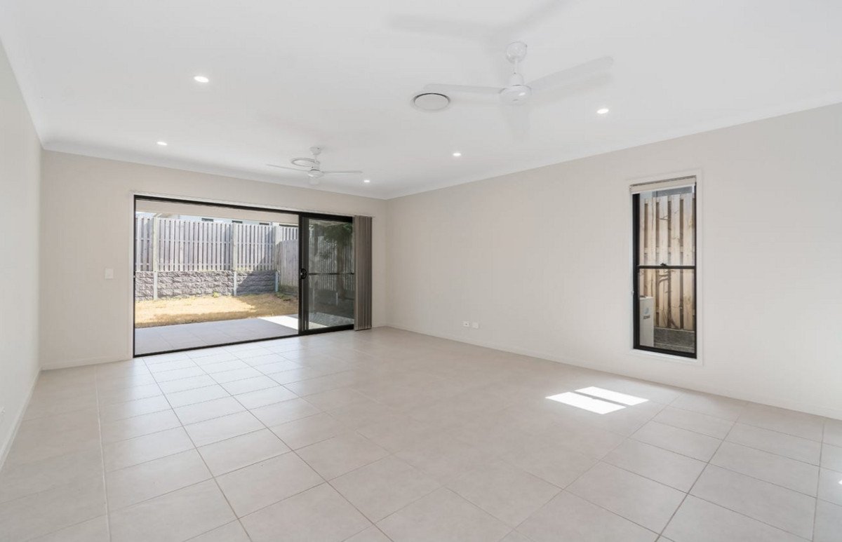 31 Bloom Avenue Coomera 1