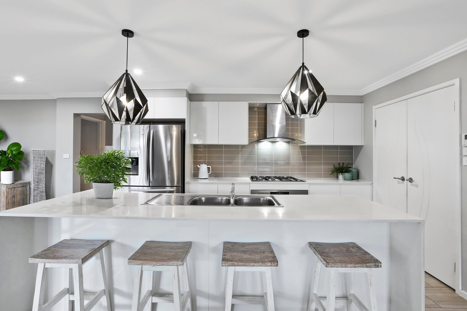 31 Bottlebrush Dr  CALDERWOOD 2