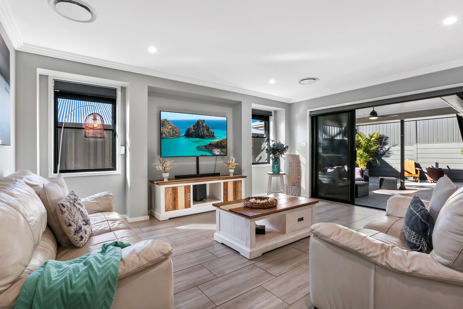 31 Bottlebrush Dr  CALDERWOOD 7