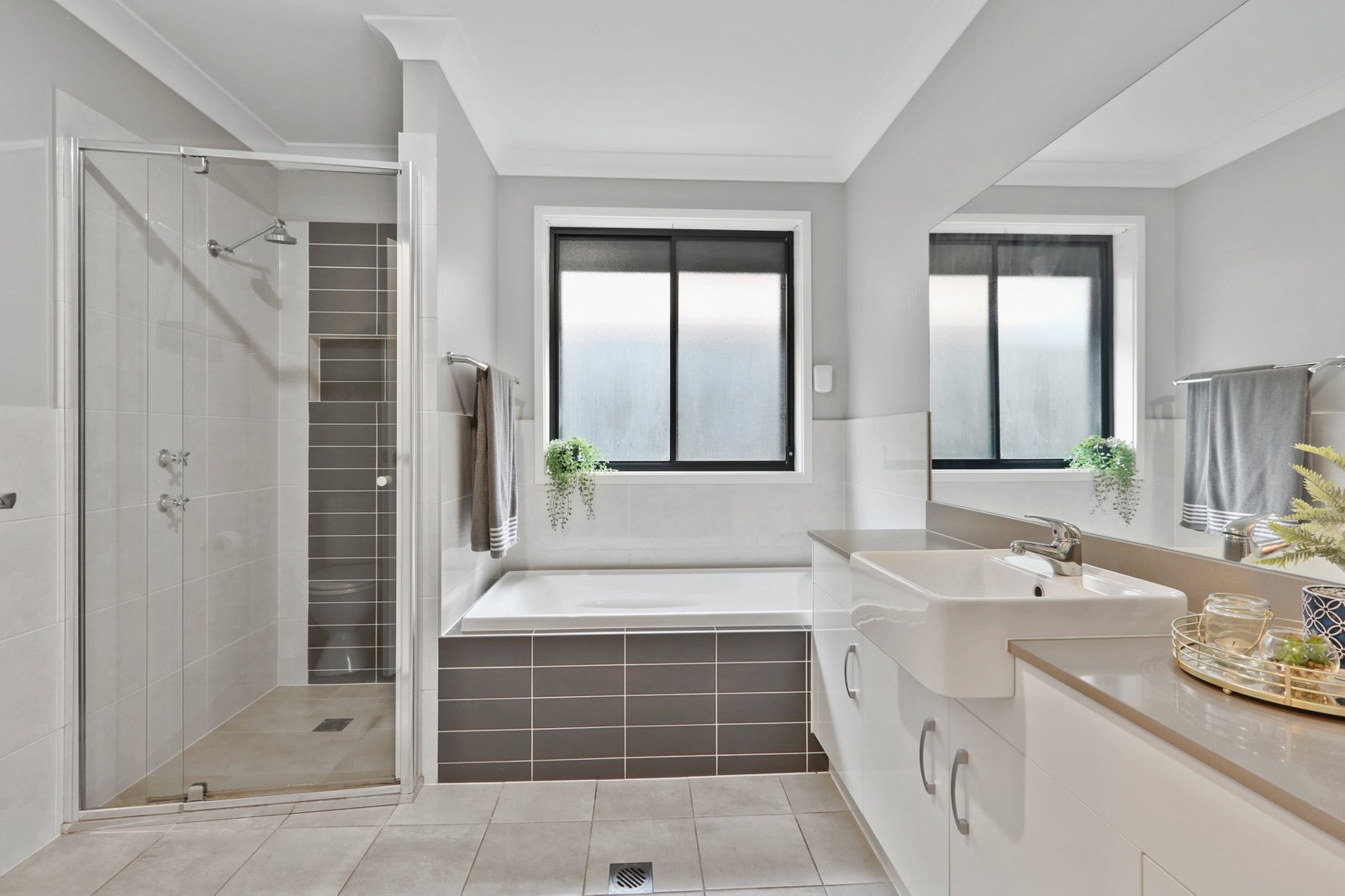 31 Bottlebrush Dr  CALDERWOOD 11