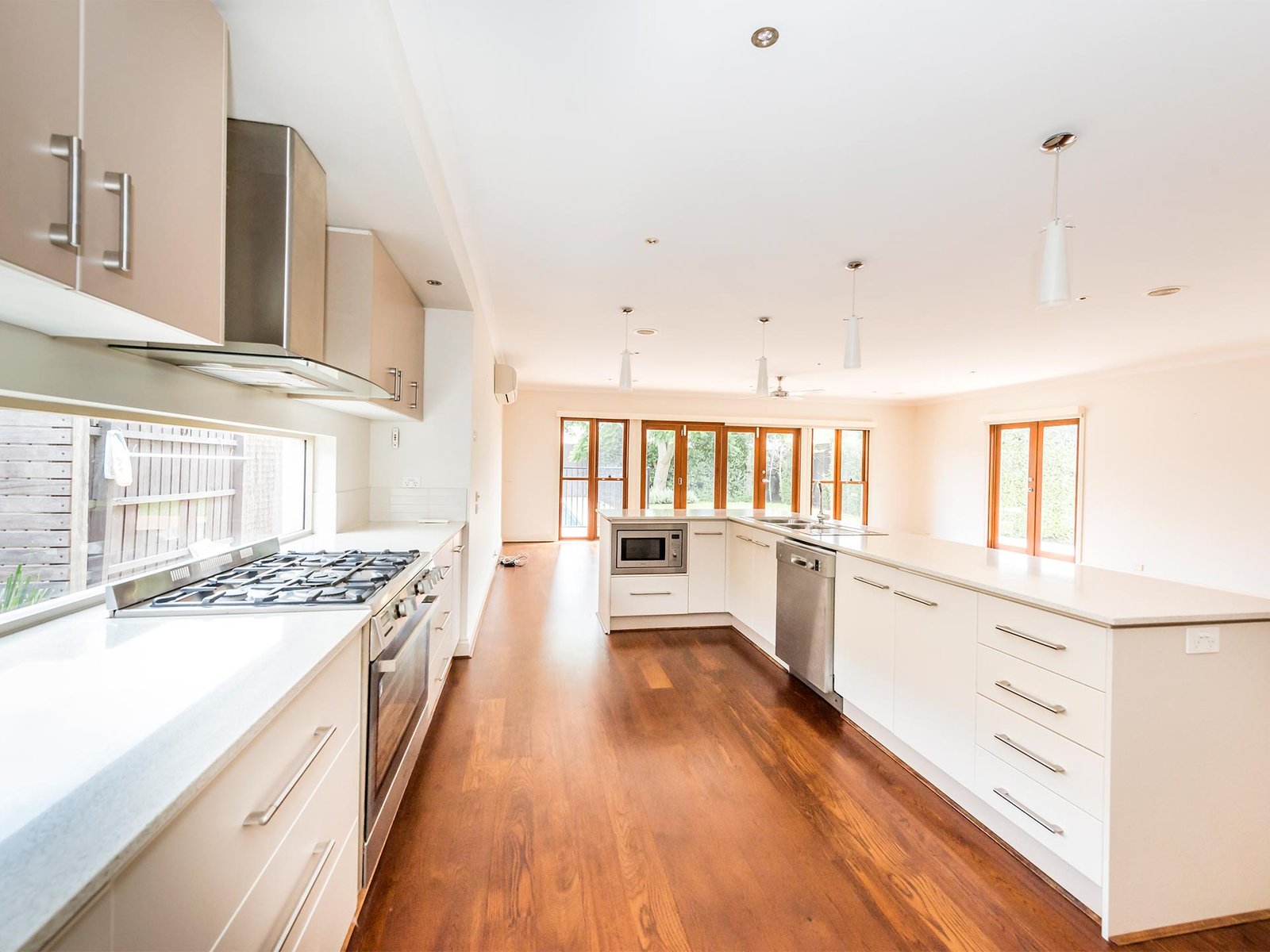 Gallery: 31 Bourneville Avenue