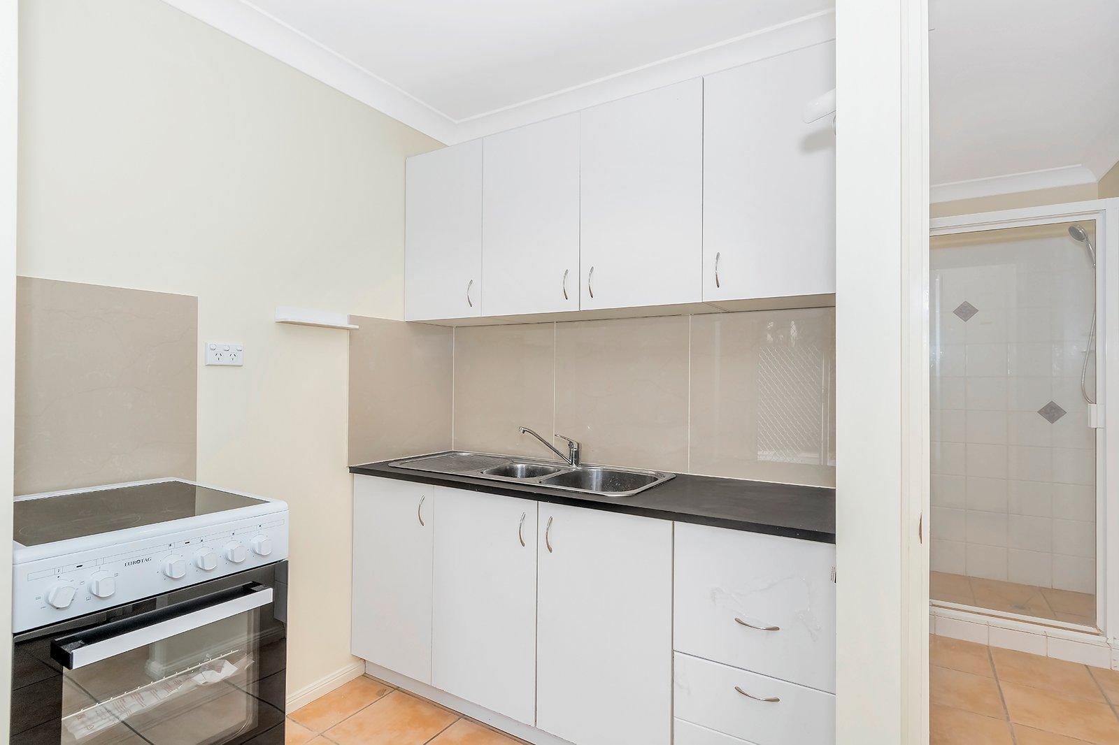 31 Breakwater Road ROBINA 4