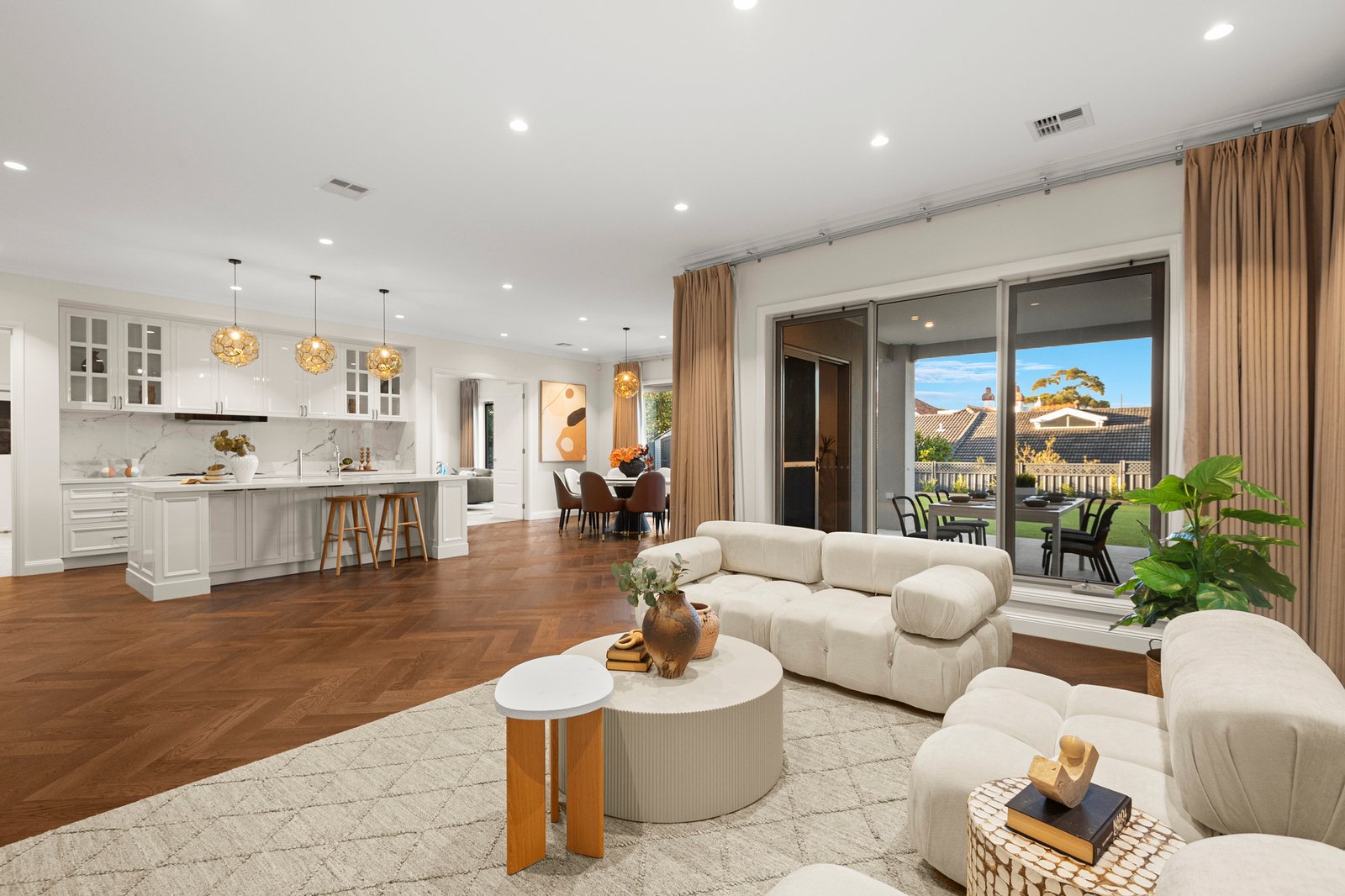 31 Burroughs Road, Balwyn, 3103