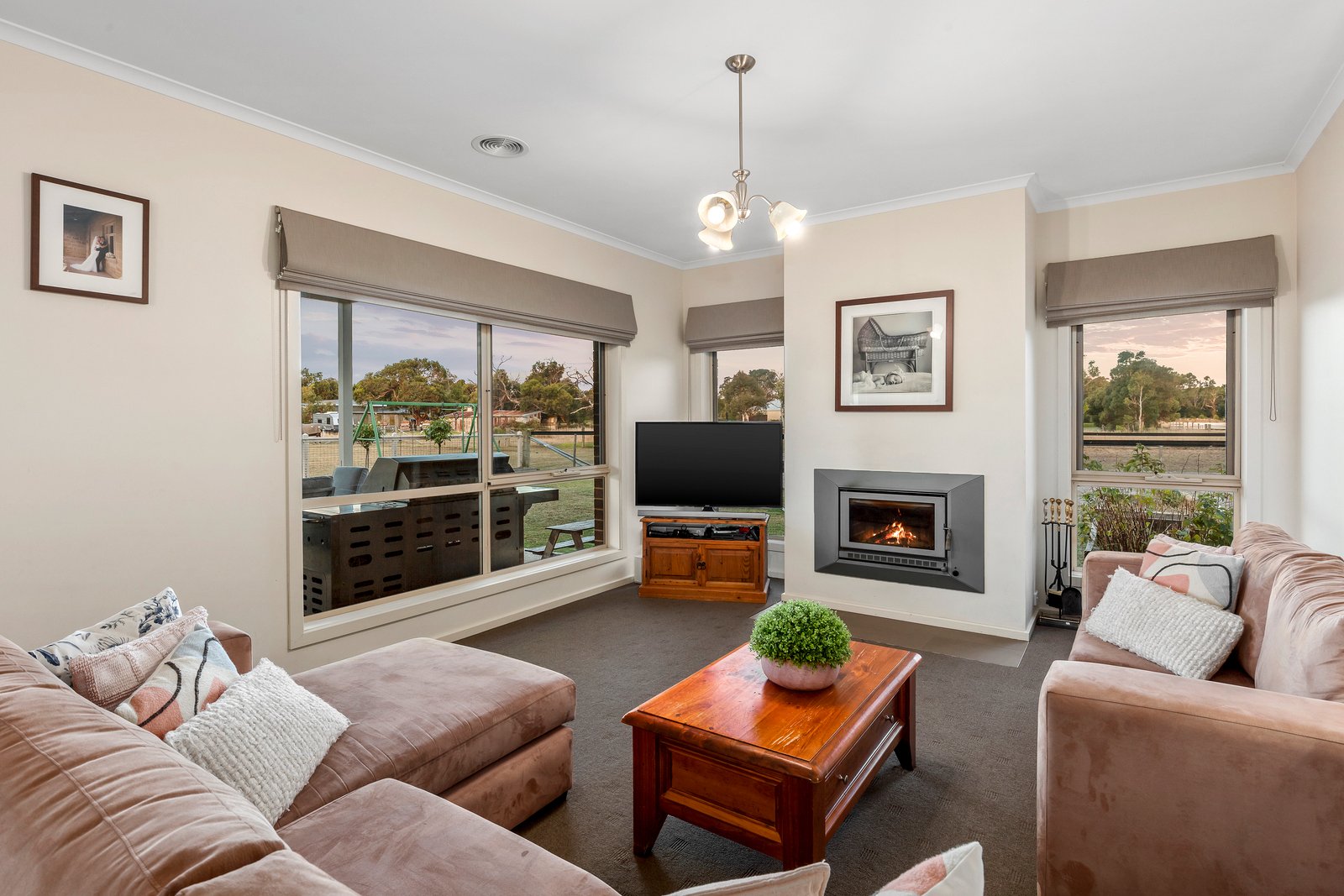 Real Estate and Property in 31 Caldwell Crescent, Wallington, VIC