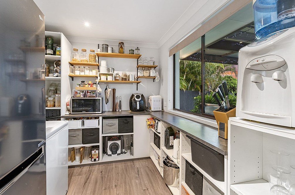 31 Canterbury Chase ASHMORE 4