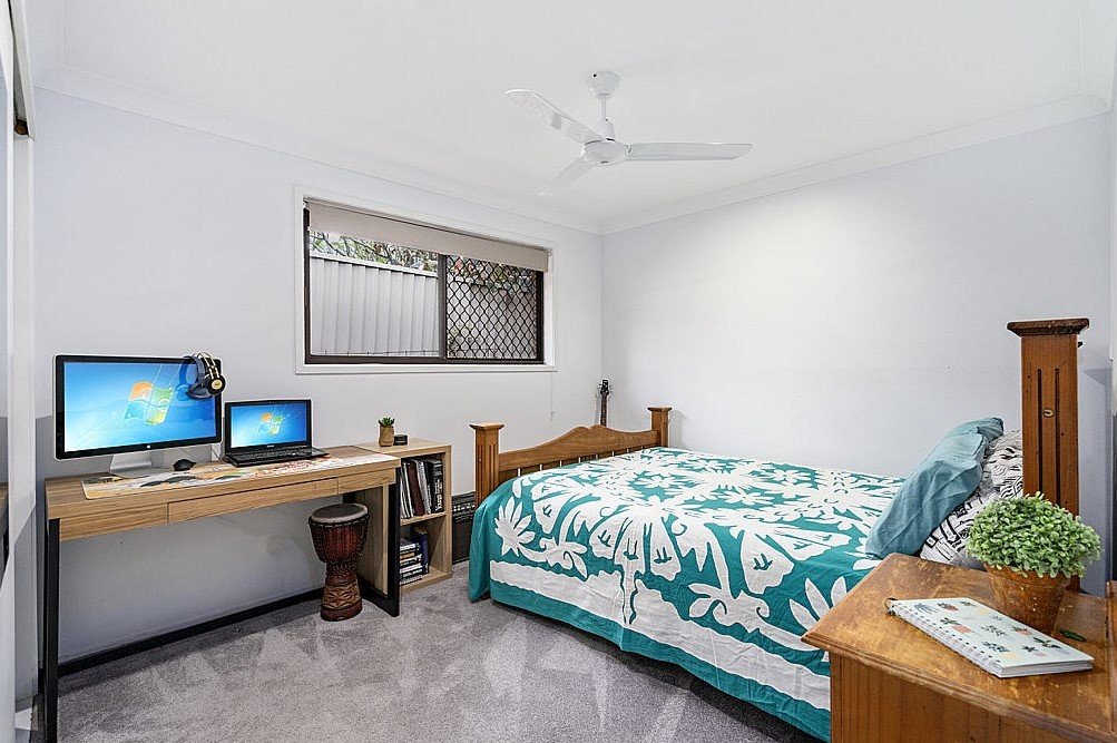 31 Canterbury Chase ASHMORE 10