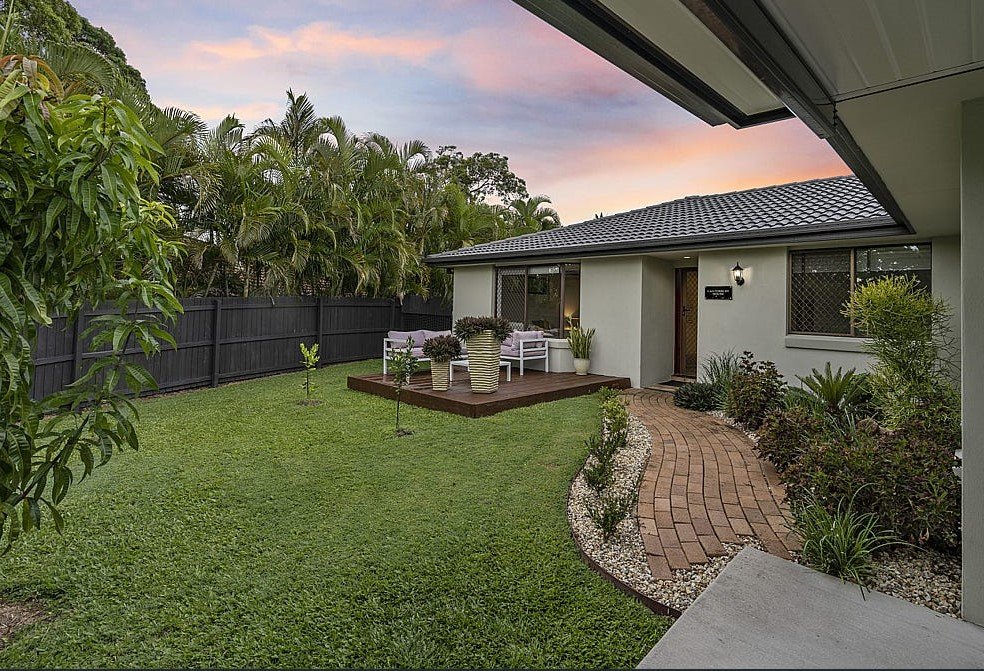 31 Canterbury Chase ASHMORE 13