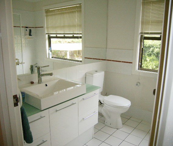 31 Carcoola Street BENOWA 9