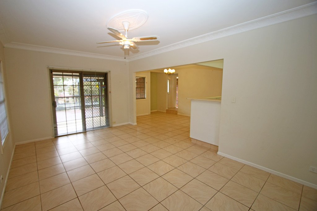 31 Carcoola Street BENOWA 6