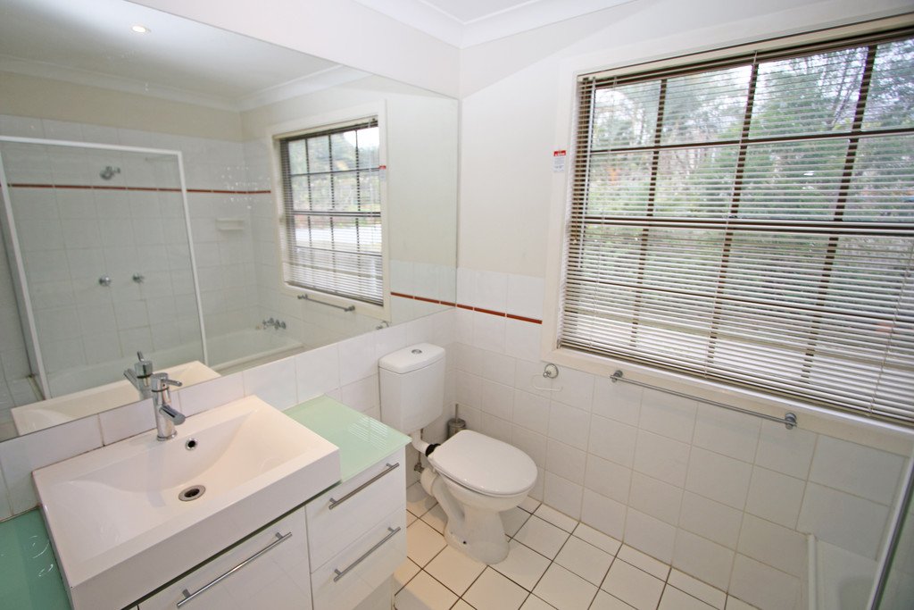 31 Carcoola Street BENOWA 11