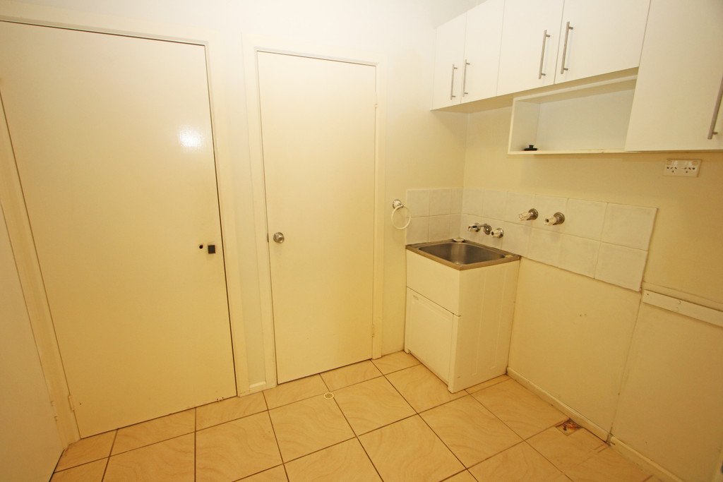 31 Carcoola Street BENOWA 16