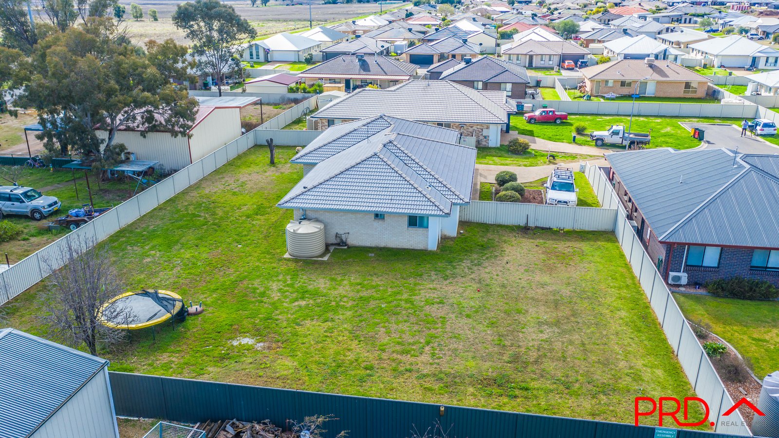 31 Carnegie Place TAMWORTH 4