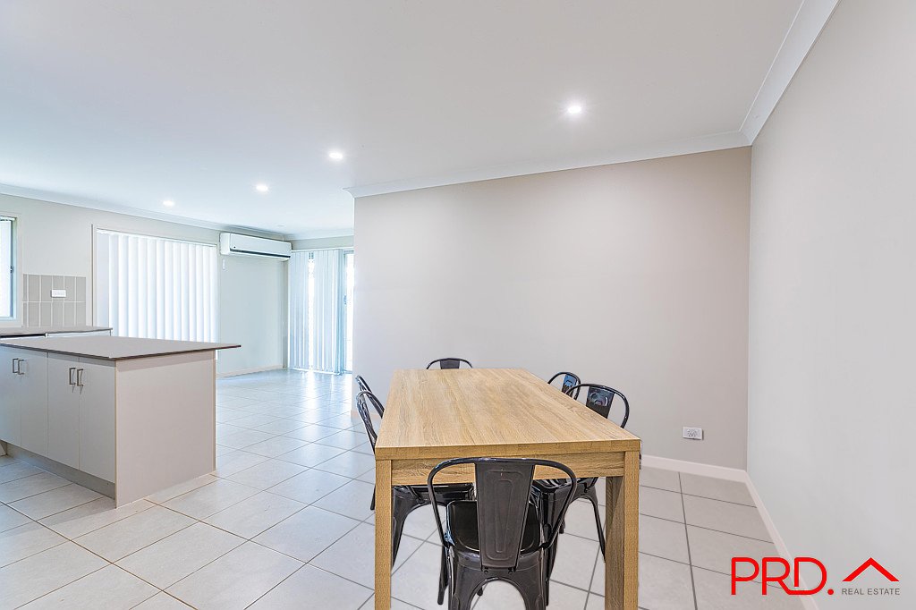 31 Carnegie Place TAMWORTH 8