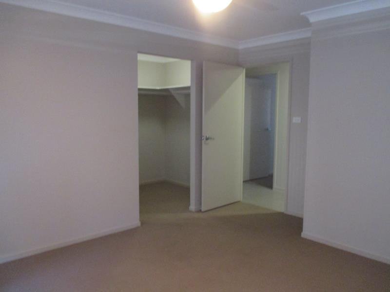 31 Carnegie Place TAMWORTH 5