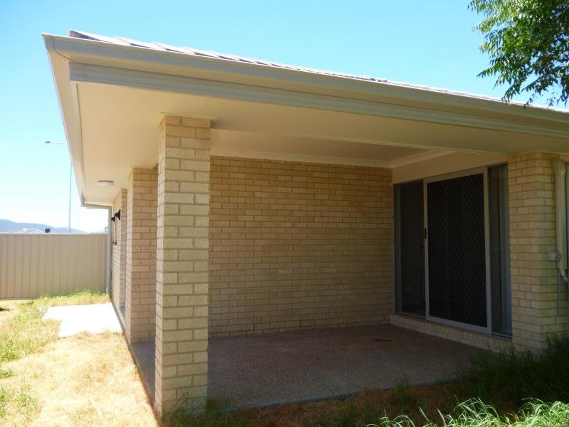 31 Carnegie Place TAMWORTH 9