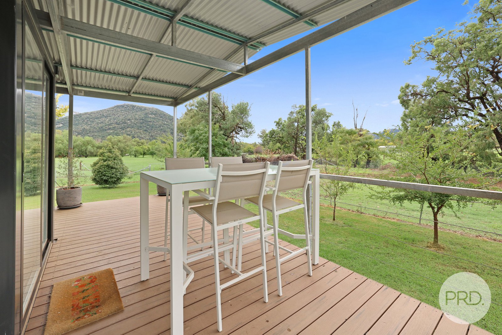 31 Catherine Way TAMWORTH 27