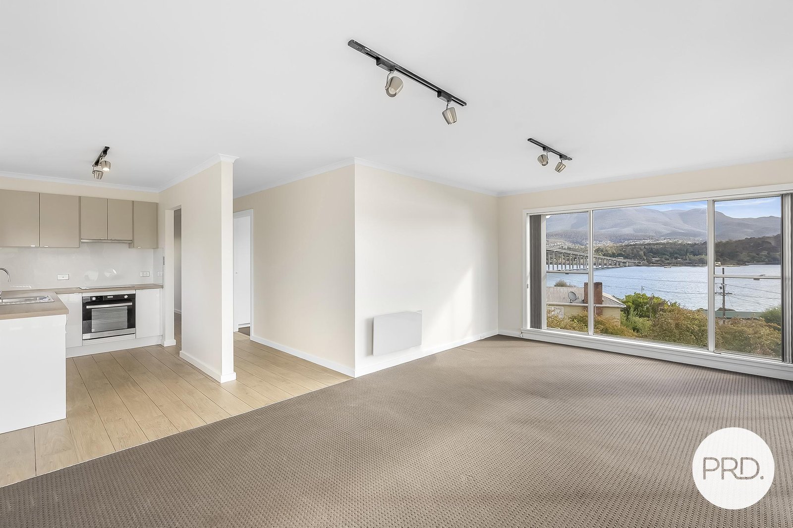 3/1 Chatsworth Street ROSE BAY 2