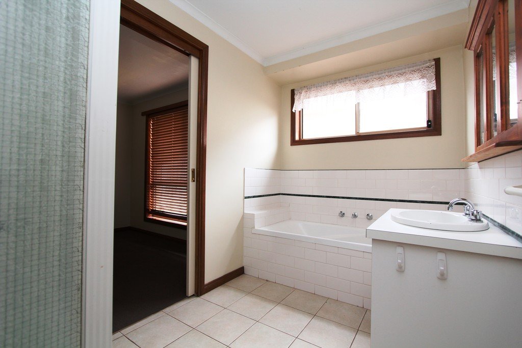 31 Cochrane Court INVERMAY PARK 6