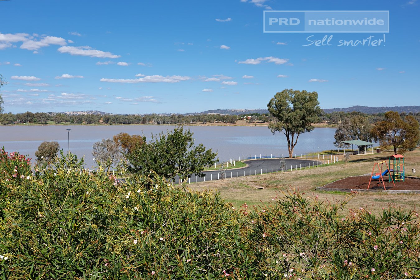 31 Dalkeith Avenue LAKE ALBERT 4