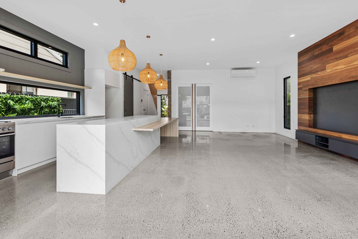 31 Dawn Parade Miami 7