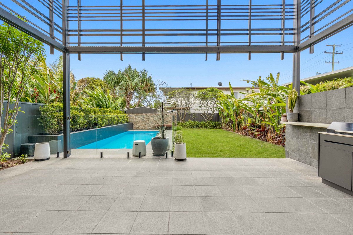 31 Dawn Parade Miami 17