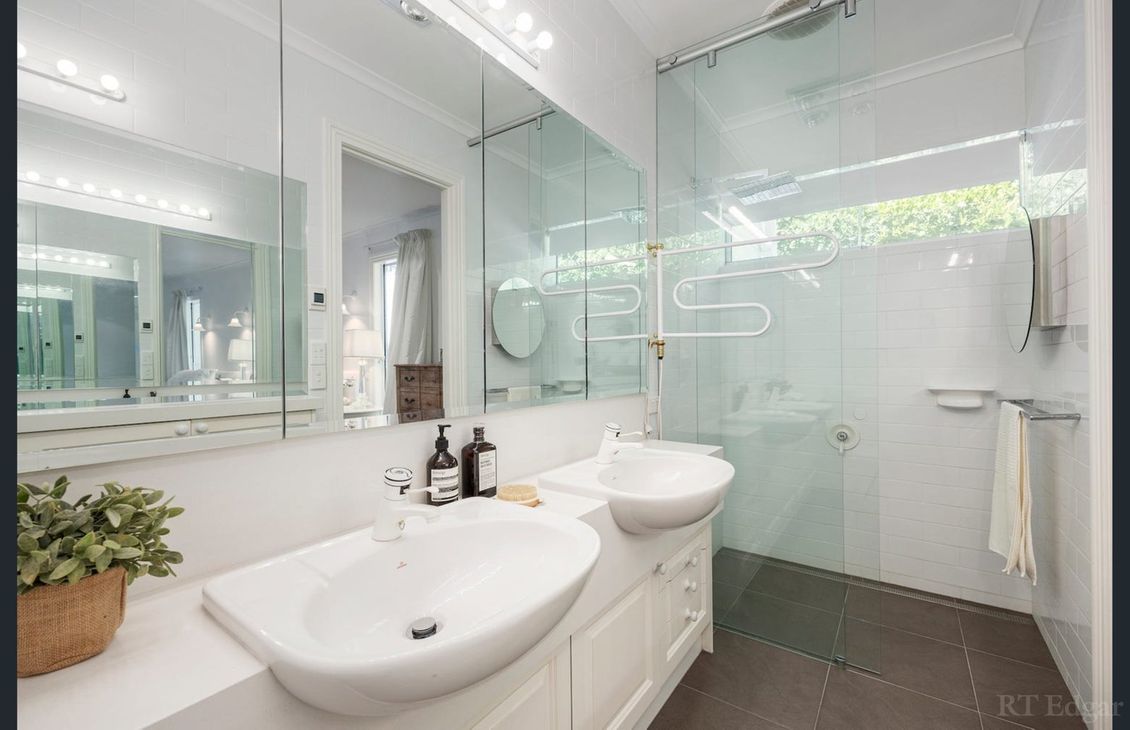 Real Estate and Property in 31 Delgany Avenue, Portsea, VIC