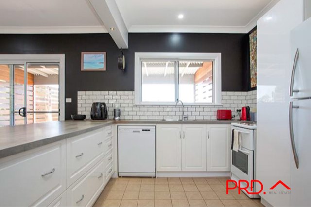 31 Elm Street TAMWORTH 5