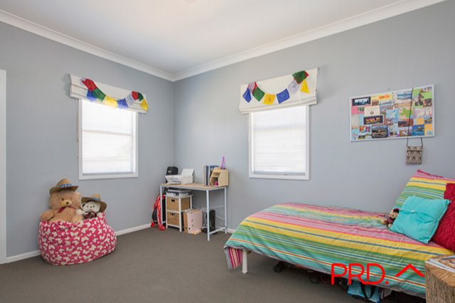 31 Elm Street TAMWORTH 12