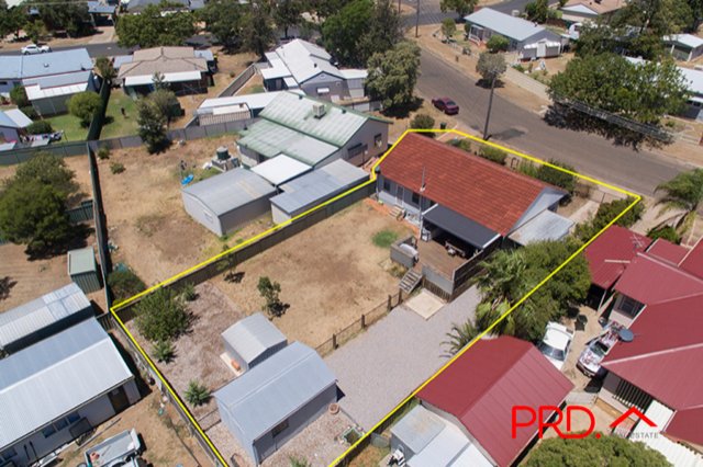 31 Elm Street TAMWORTH 19