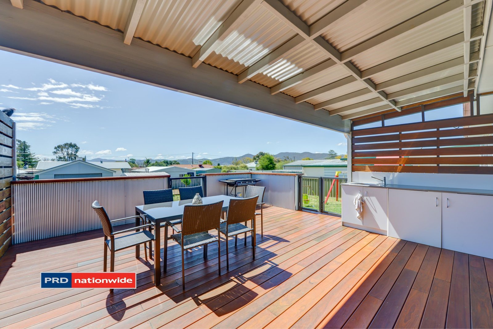 31 Elm Street TAMWORTH 2