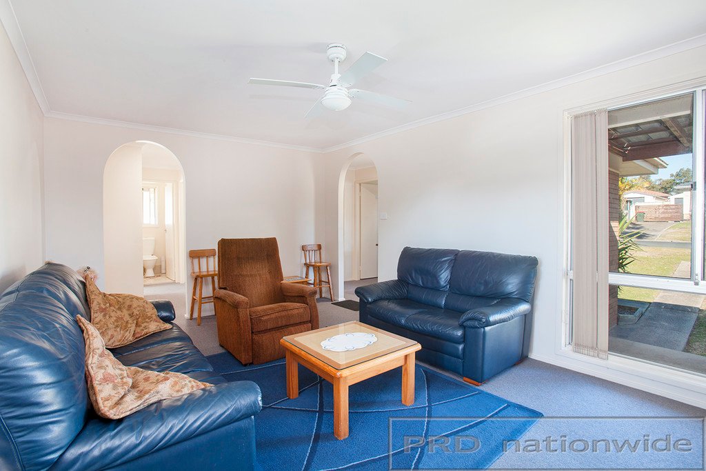 31 Evelyn Crescent THORNTON 2