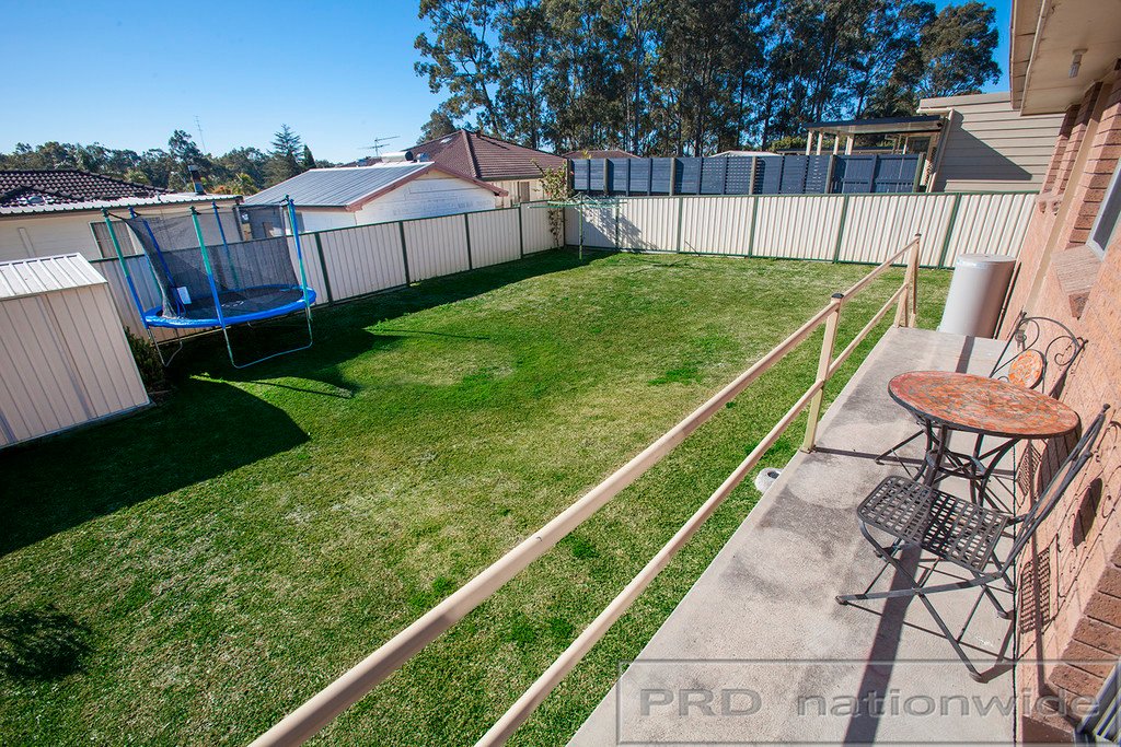 31 Evelyn Crescent THORNTON 11