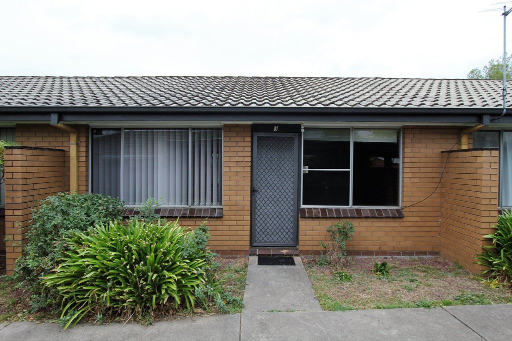 3/1 Evelyn Street WENDOUREE 1