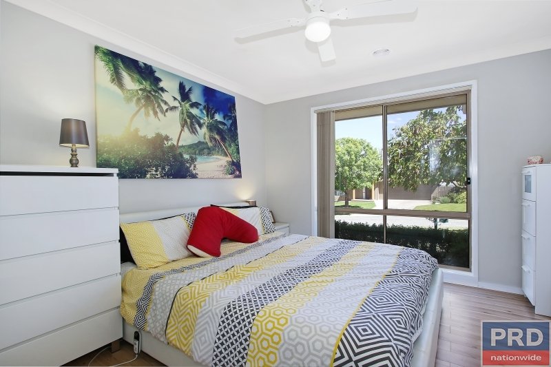 31 Fairbairn Street GLENROY 9